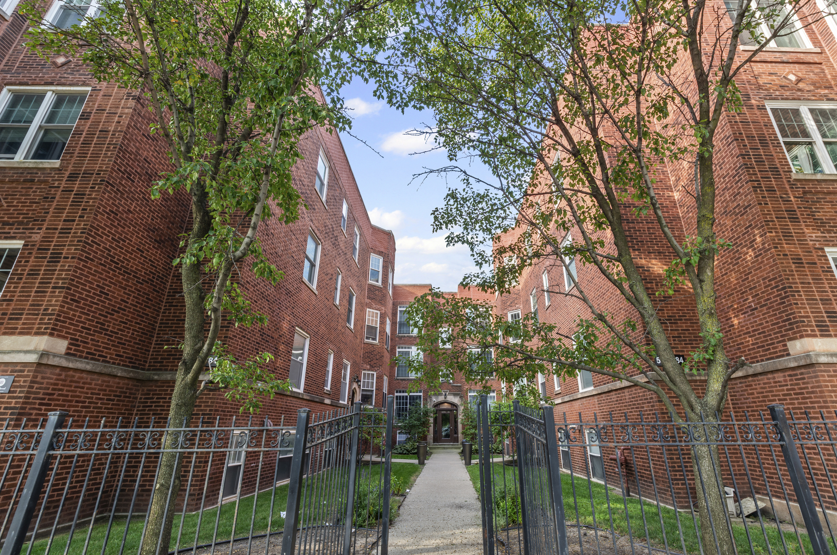 5882 N. Ridge #3