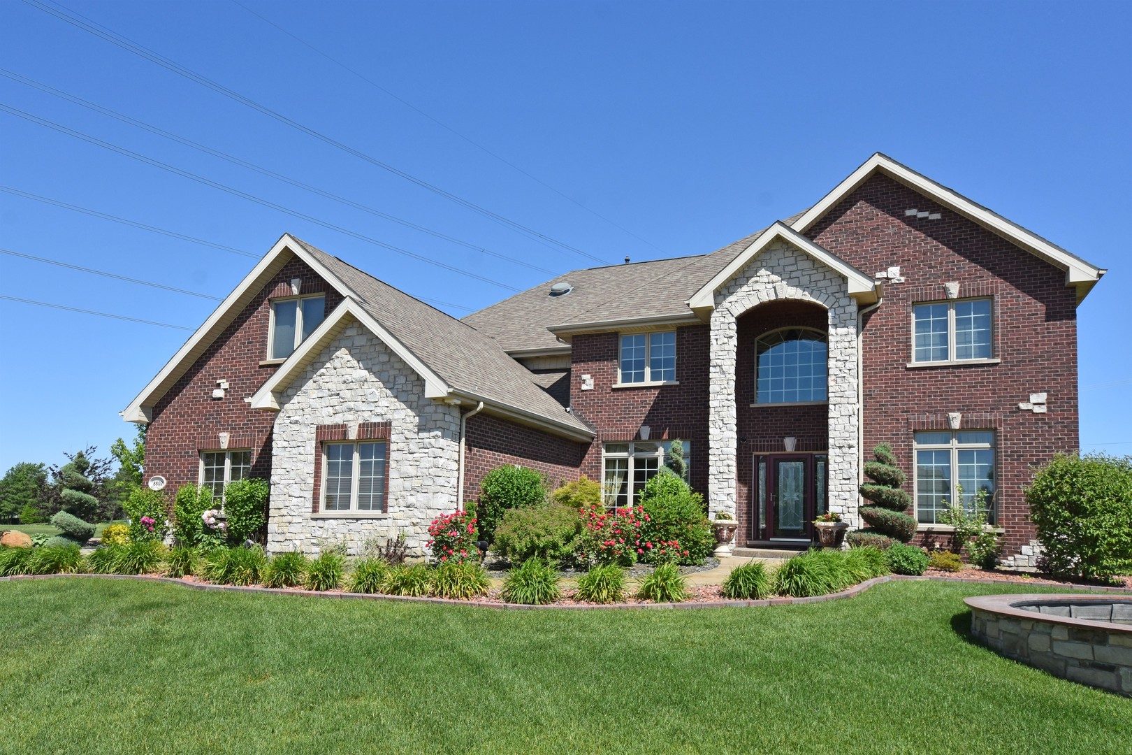 Homes for sale in the Lighthouse Pointe subdivision Frankfort