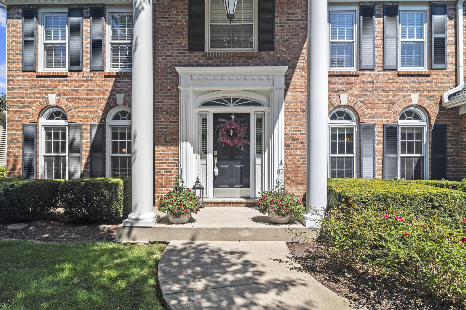 2549 River Woods Drive, Naperville, IL 60565