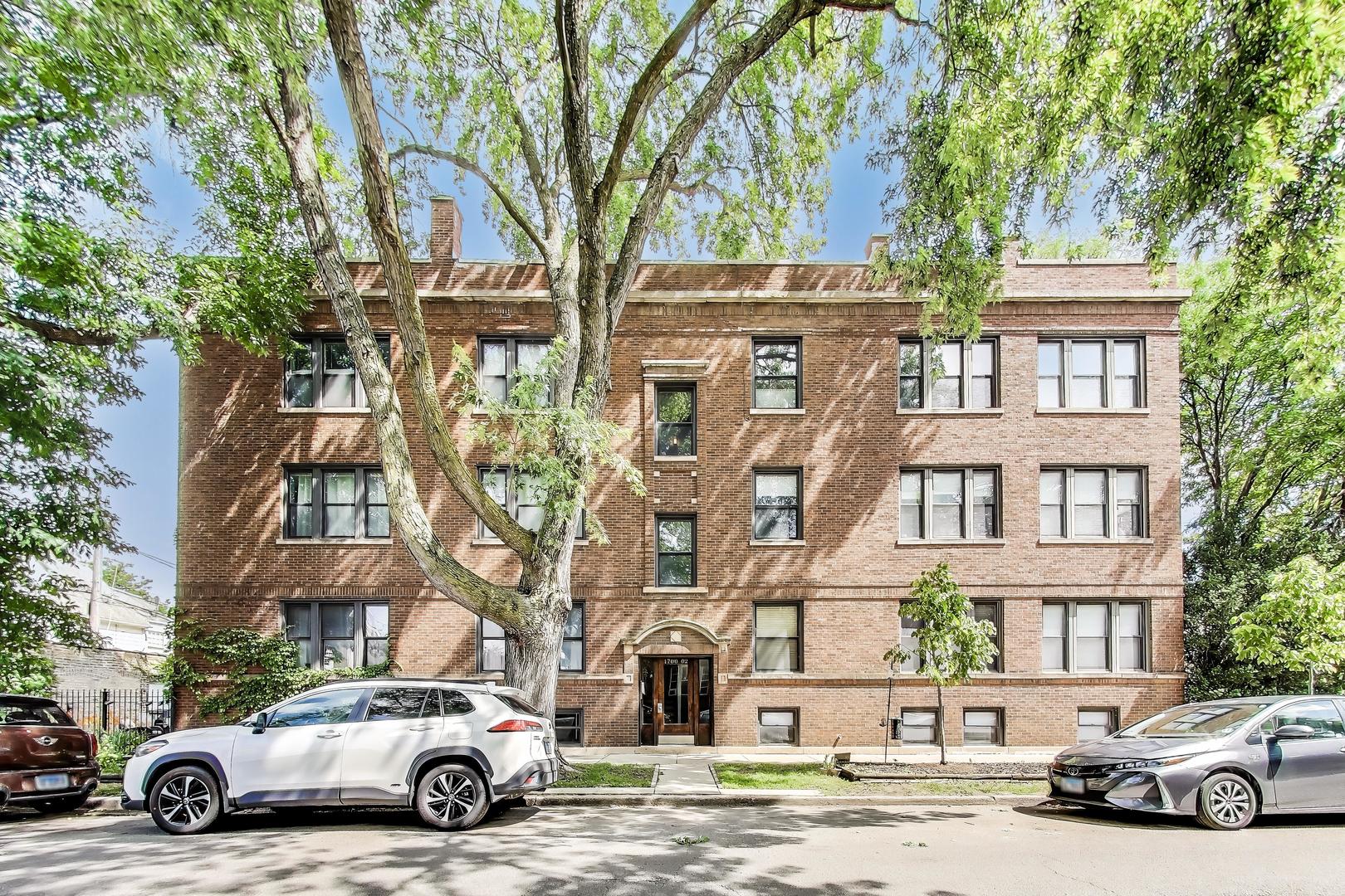 1702 W. SUMMERDALE #G