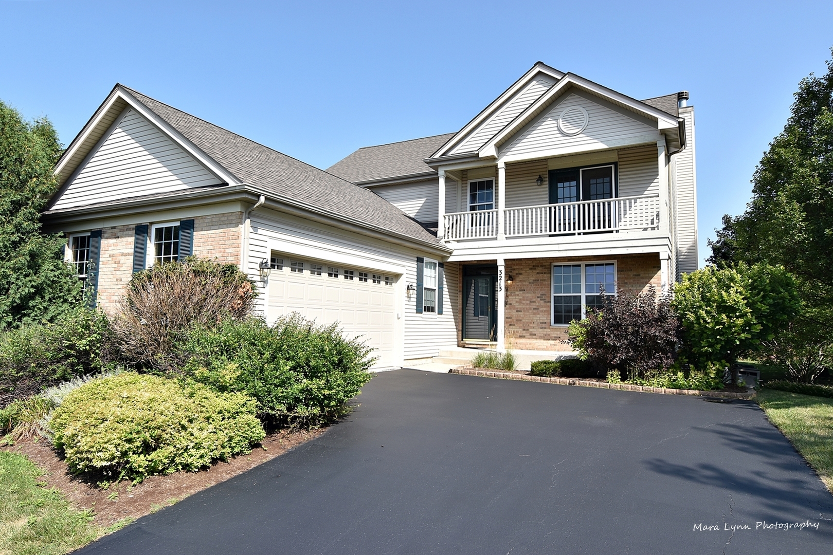 3213 Husking Peg, Geneva, Illinois