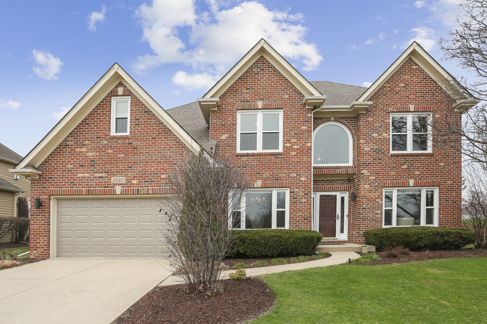 Homes for sale in the Ginger Woods subdivision Aurora, Illinois Real