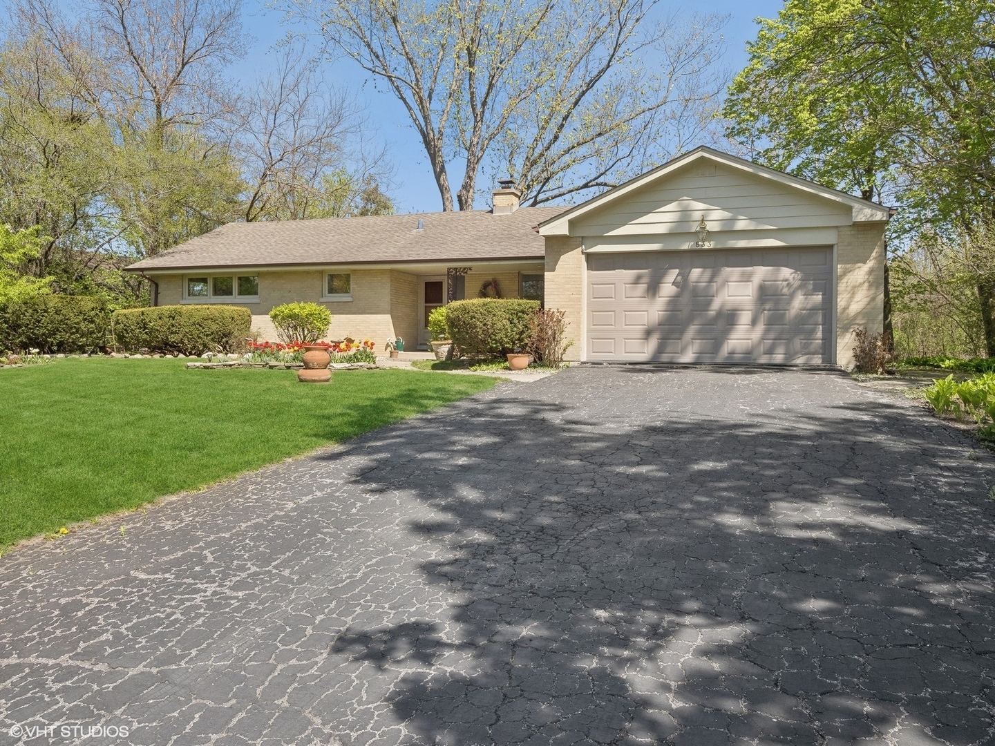 833 S Beverly Lane, Arlington Heights, Il 60005