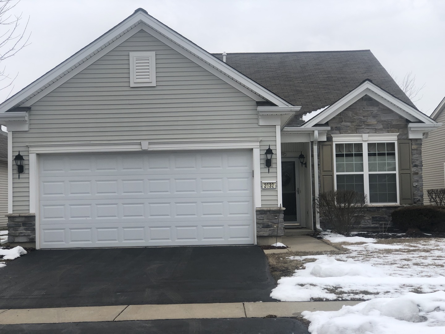 2632 Venetian, Elgin, Illinois