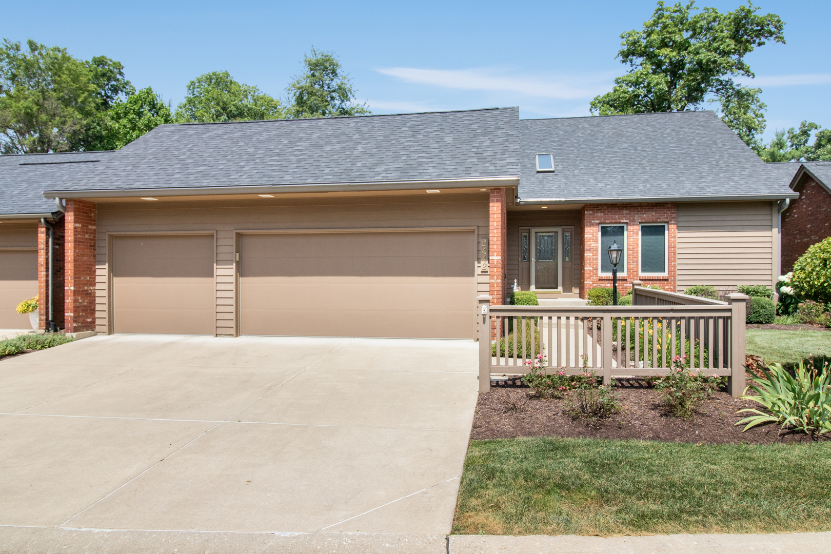 2442 Tall Oaks, Elgin, Illinois
