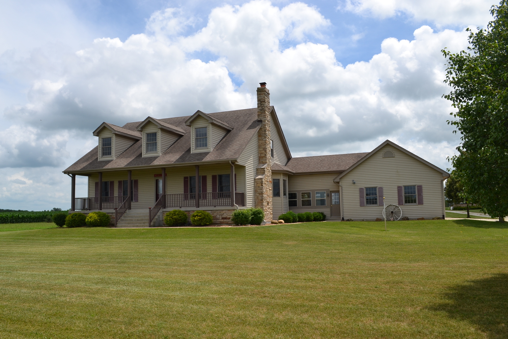 Luxury Homes for sale in Custer Park, Illinois Custer Park MLS