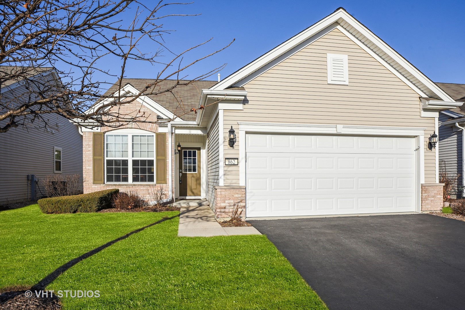 862 Cascade Falls, ELGIN, Illinois
