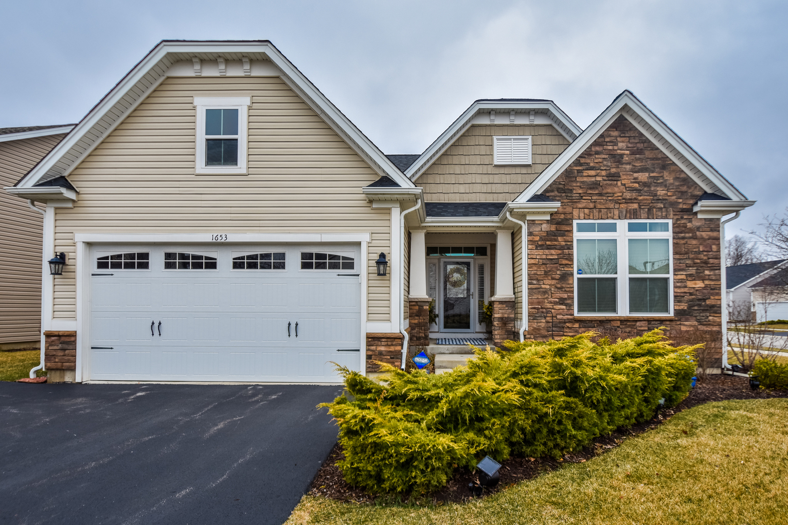 1653 Havenshire, AURORA, Illinois