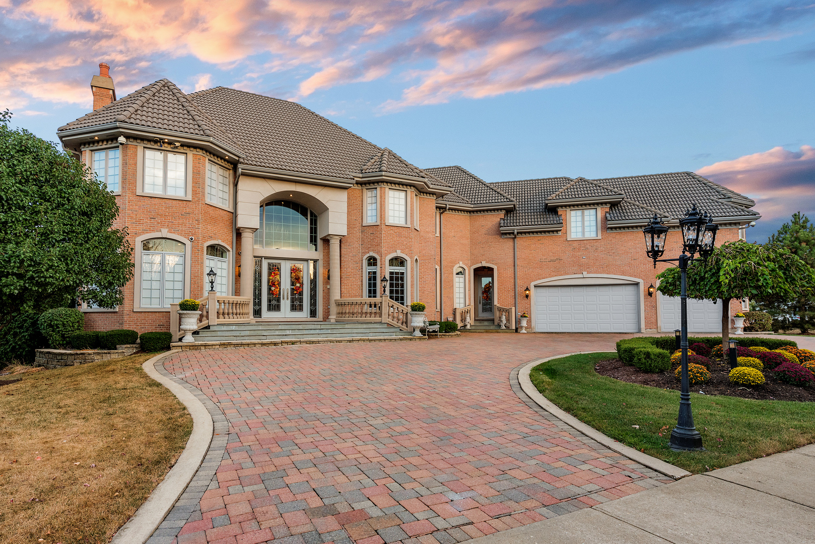 Luxury Homes for sale in Bloomingdale, Illinois Bloomingdale MLS