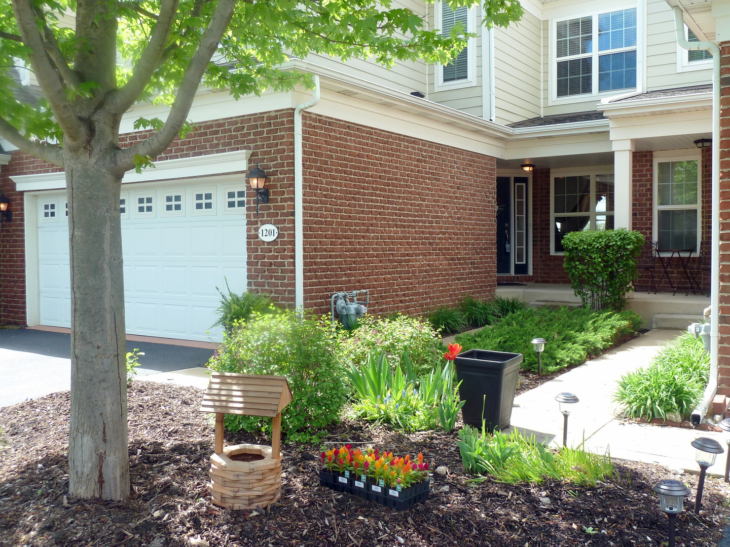 1201 Falcon Ridge, ELGIN, Illinois