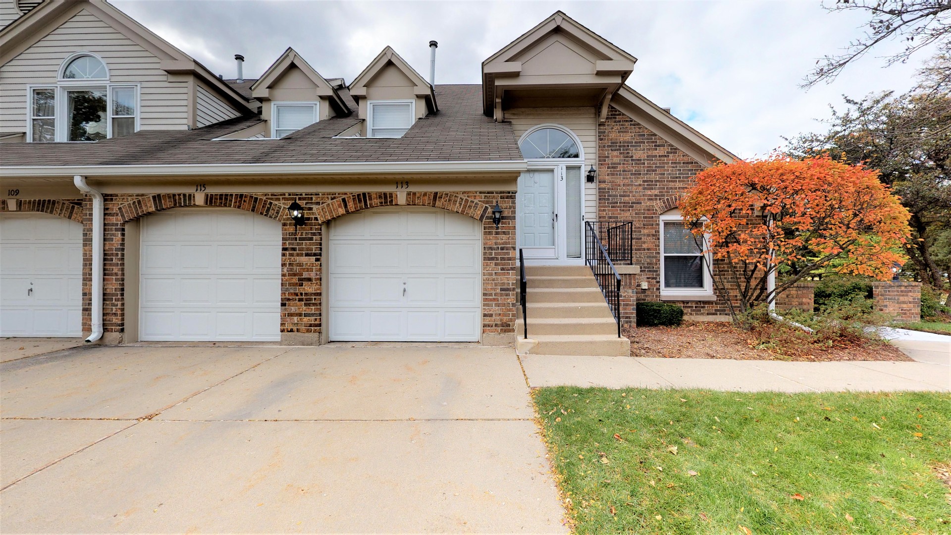 Homes for sale in the Woodlands Of Fiore subdivision Buffalo Grove