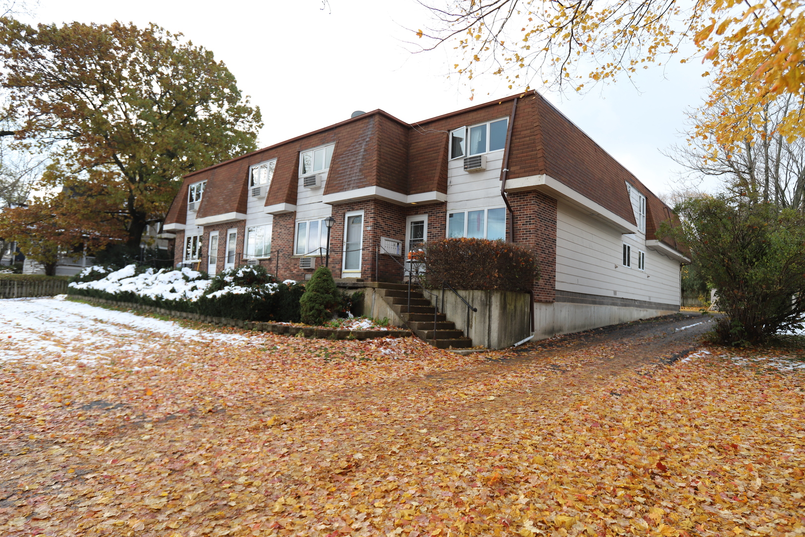 2 bedroom Homes for sale in Woodstock, Illinois Woodstock MLS