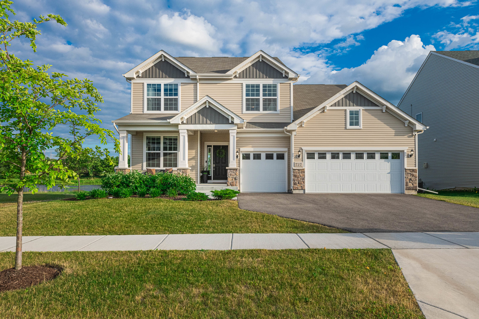 727 Heartland, South Elgin, Illinois