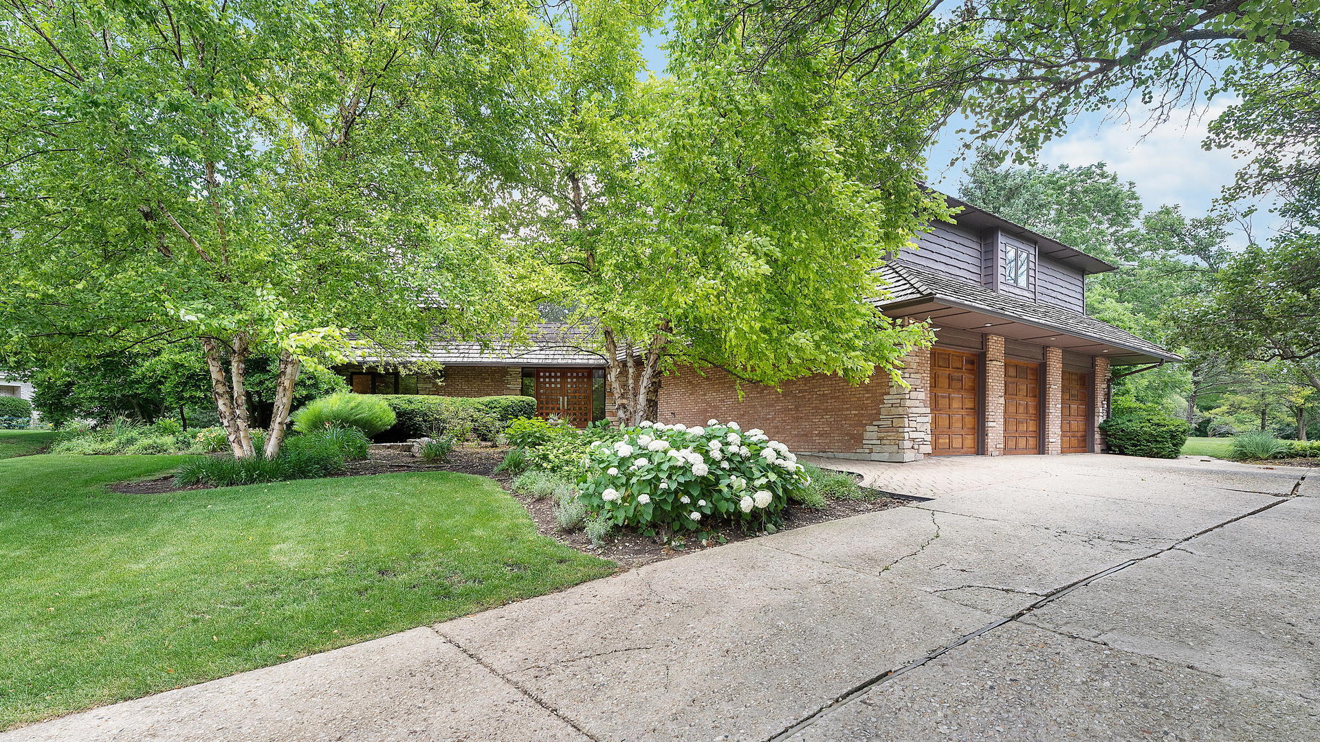 Homes for sale in the Midwest Club subdivision Oak Brook, Illinois