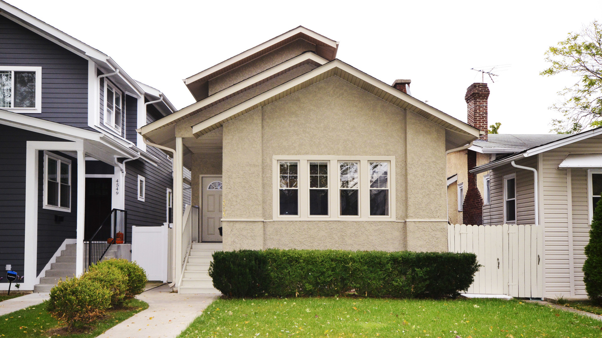 Albany Park Real Estate & Albany Park Chicago Information