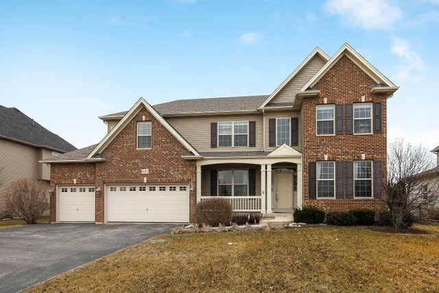607 Bennett, North Aurora, Illinois