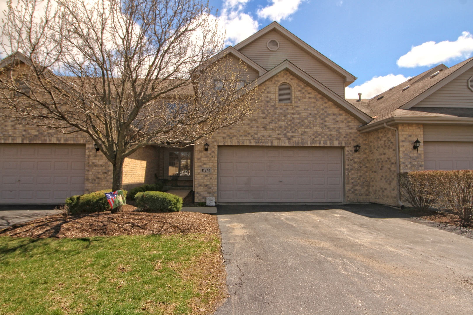 Long Run Creek in Orland Park IL Homes for Sale Long Run Creek in