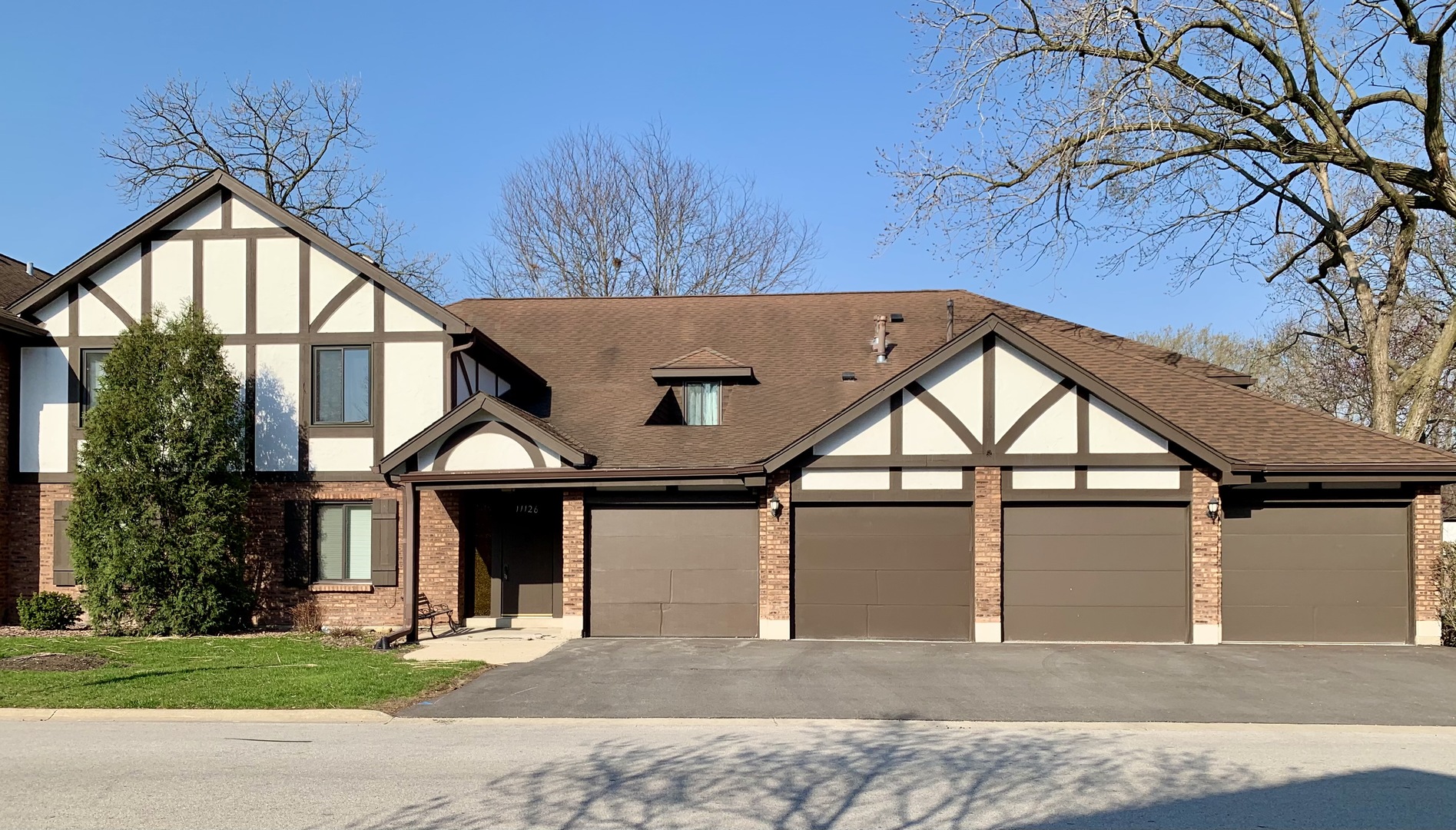 Homes For Sale In The Timbers Palos Hills Illinois The Timbers Palos Hills Il