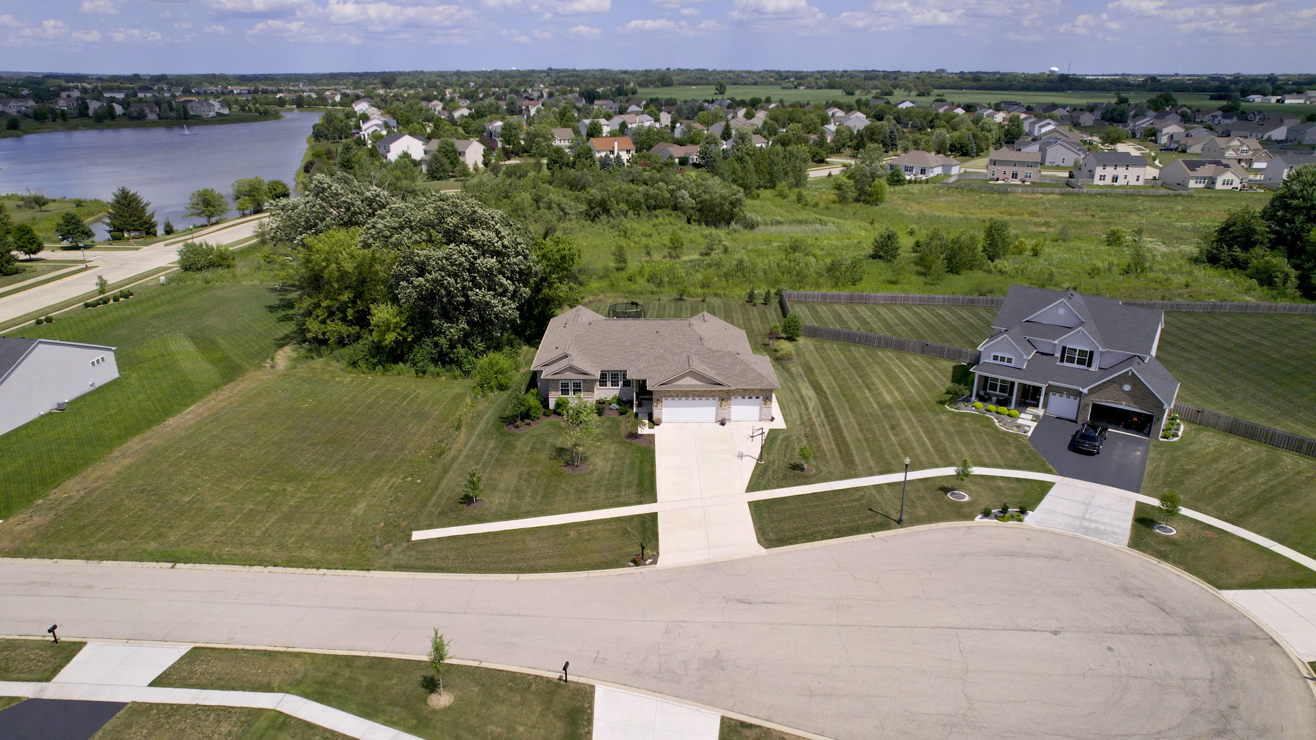 Legend Lakes in Mchenry IL Homes for Sale Legend Lakes in Mchenry