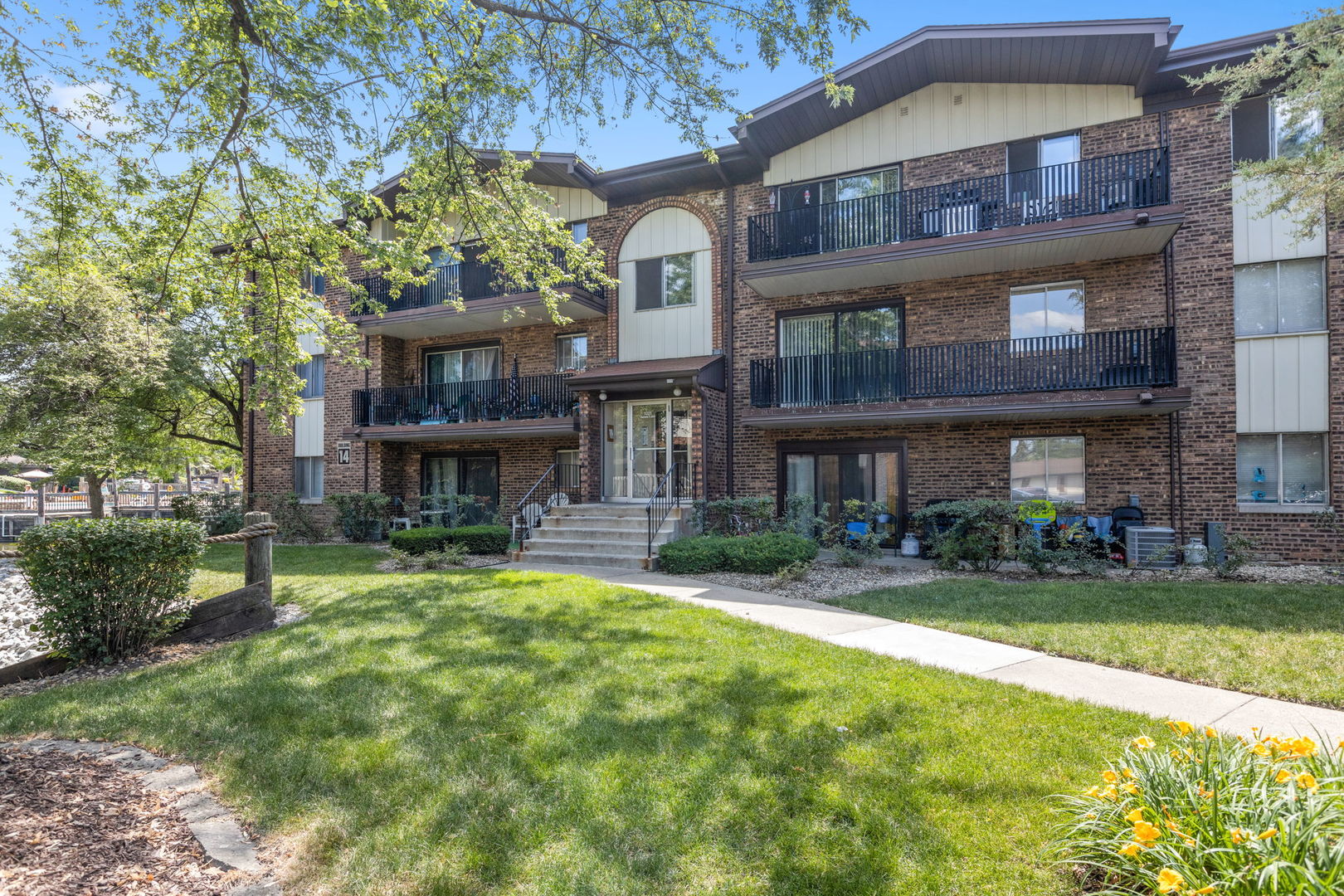 Crestwood IL Homes for Sale Crestwood Real Estate Bowers Realty Group