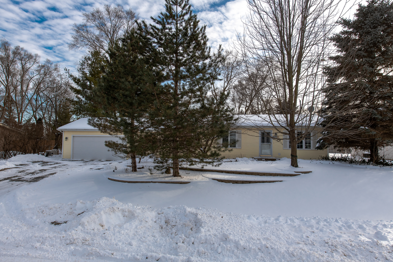811 Christine Dr Mchenry Il 60051 169 900 Fpsrealestate Com A
