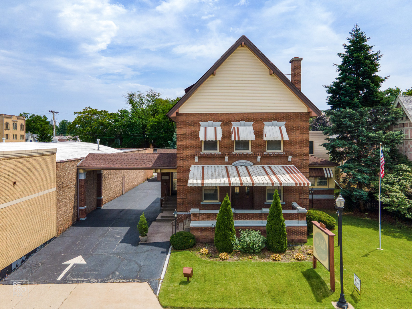 5713 Hohman Avenue Hammond, IN