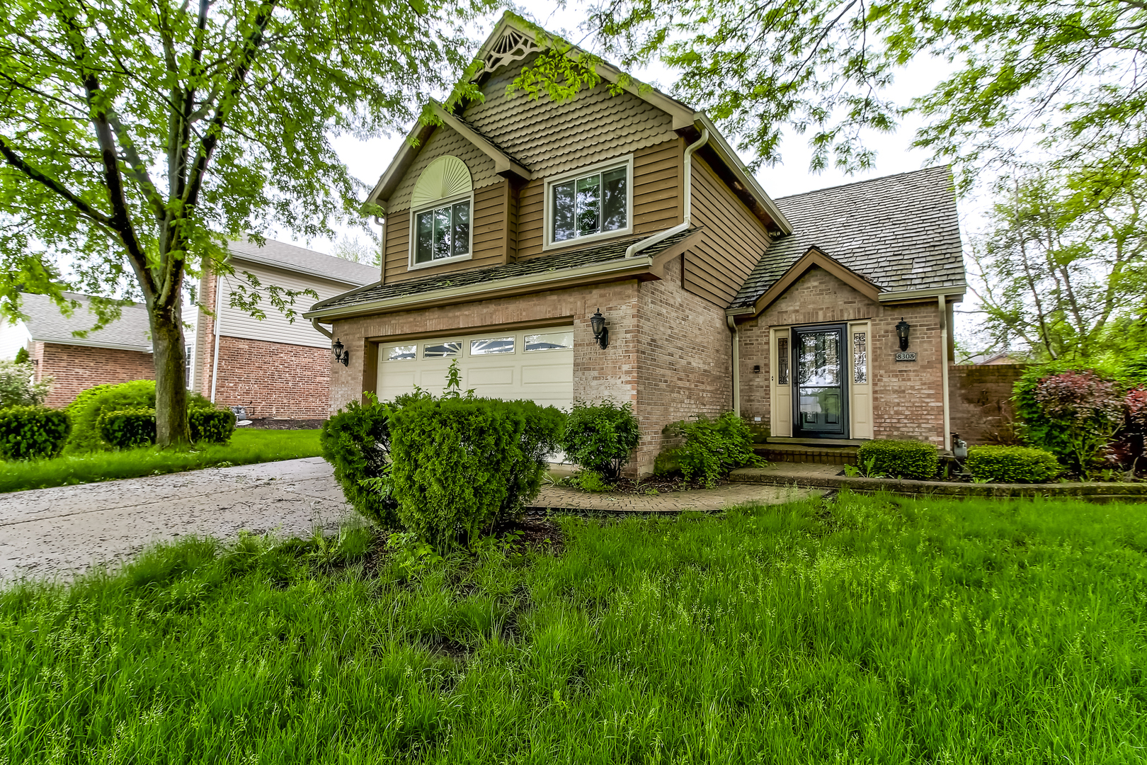 Photo of 8308 Millbrook DOWNERS GROVE  60516