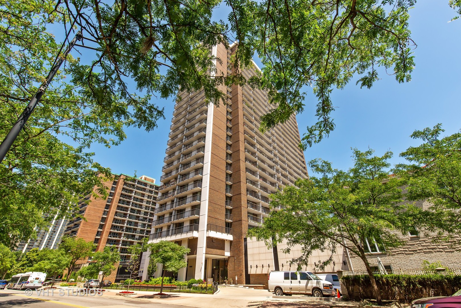 5855 N Sheridan Chicago Condos For Sale