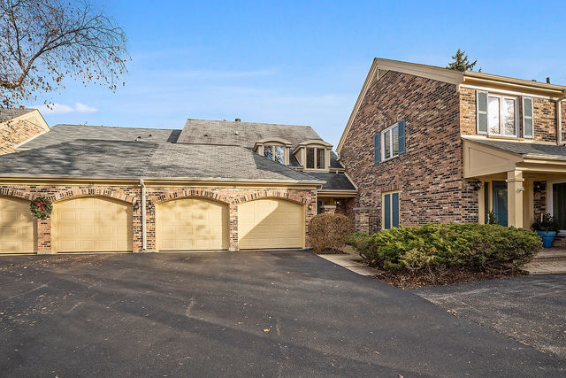 Homes Tree Ancient In Il For Sale Northbrook