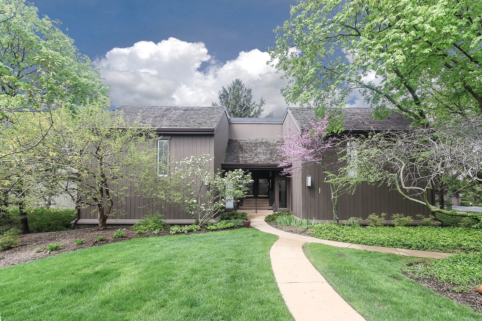 Lake Barrington Shores in Lake Barrington IL Homes for Sale Lake Barrington Shores in Lake