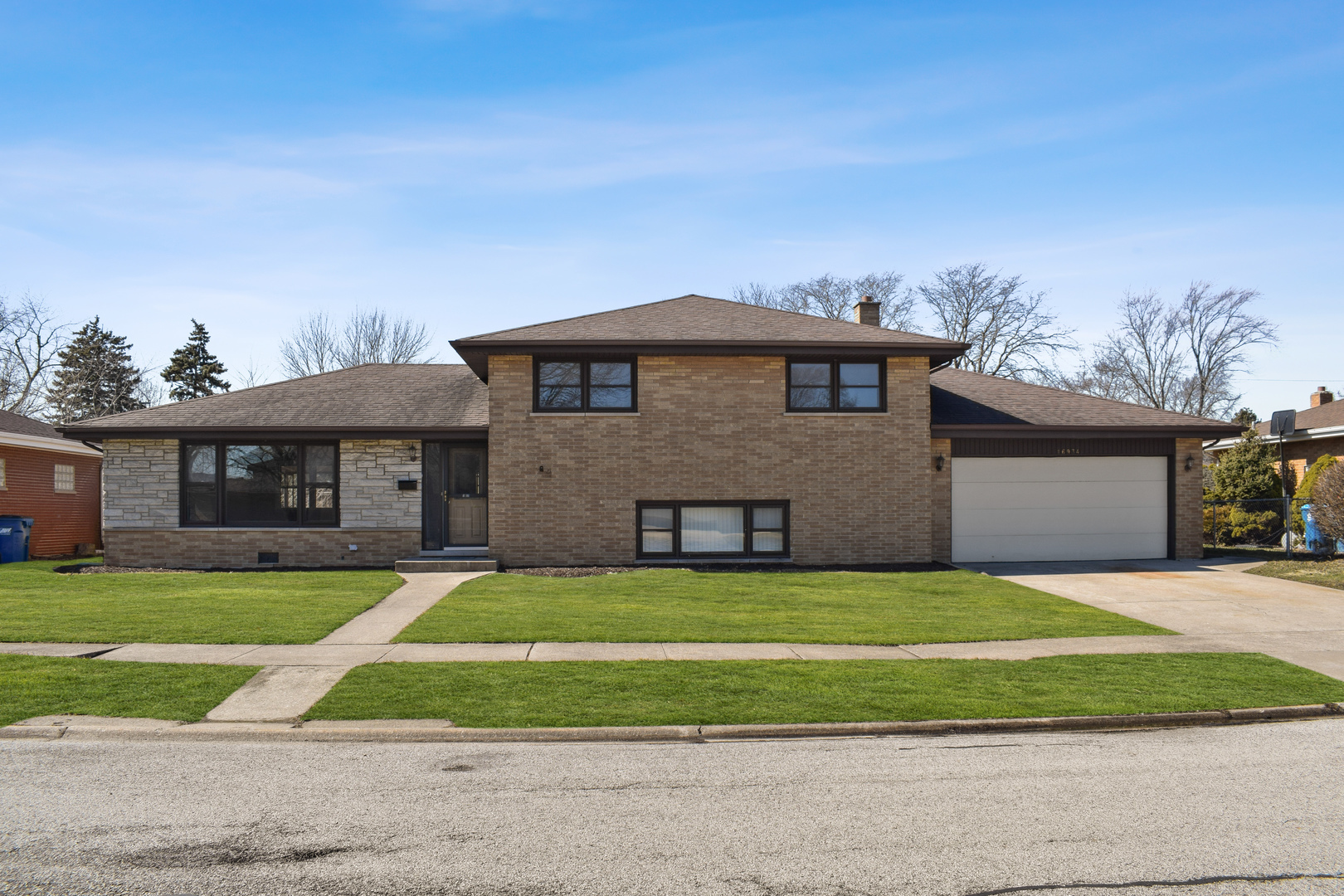 Condos And Townhomes For Sale In South Holland Illinois at Joseph