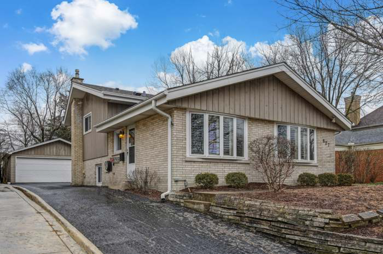3 House in Hinsdale
