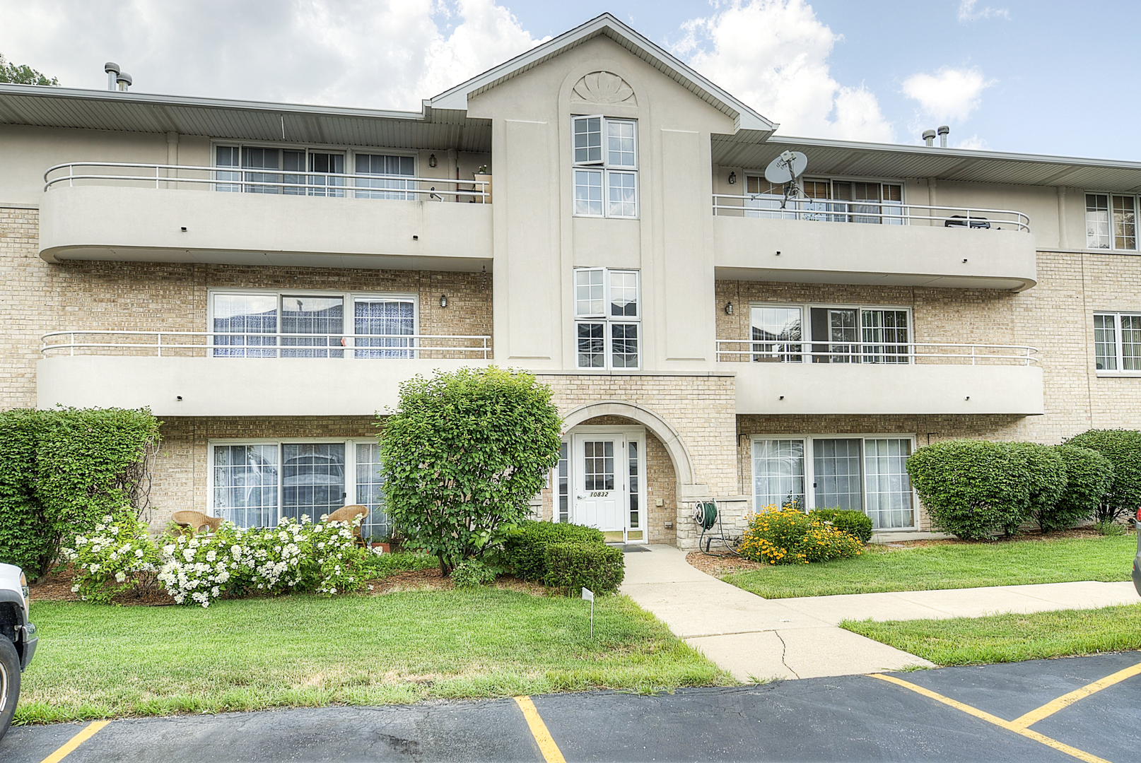 10832 South 76th Avenue Worth IL 60482