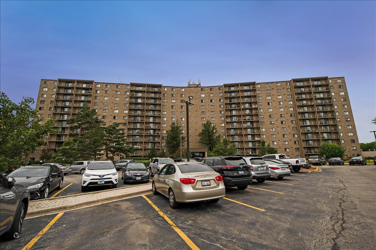 Willowbrook IL Homes for Sale Willowbrook Real Estate Bowers Realty