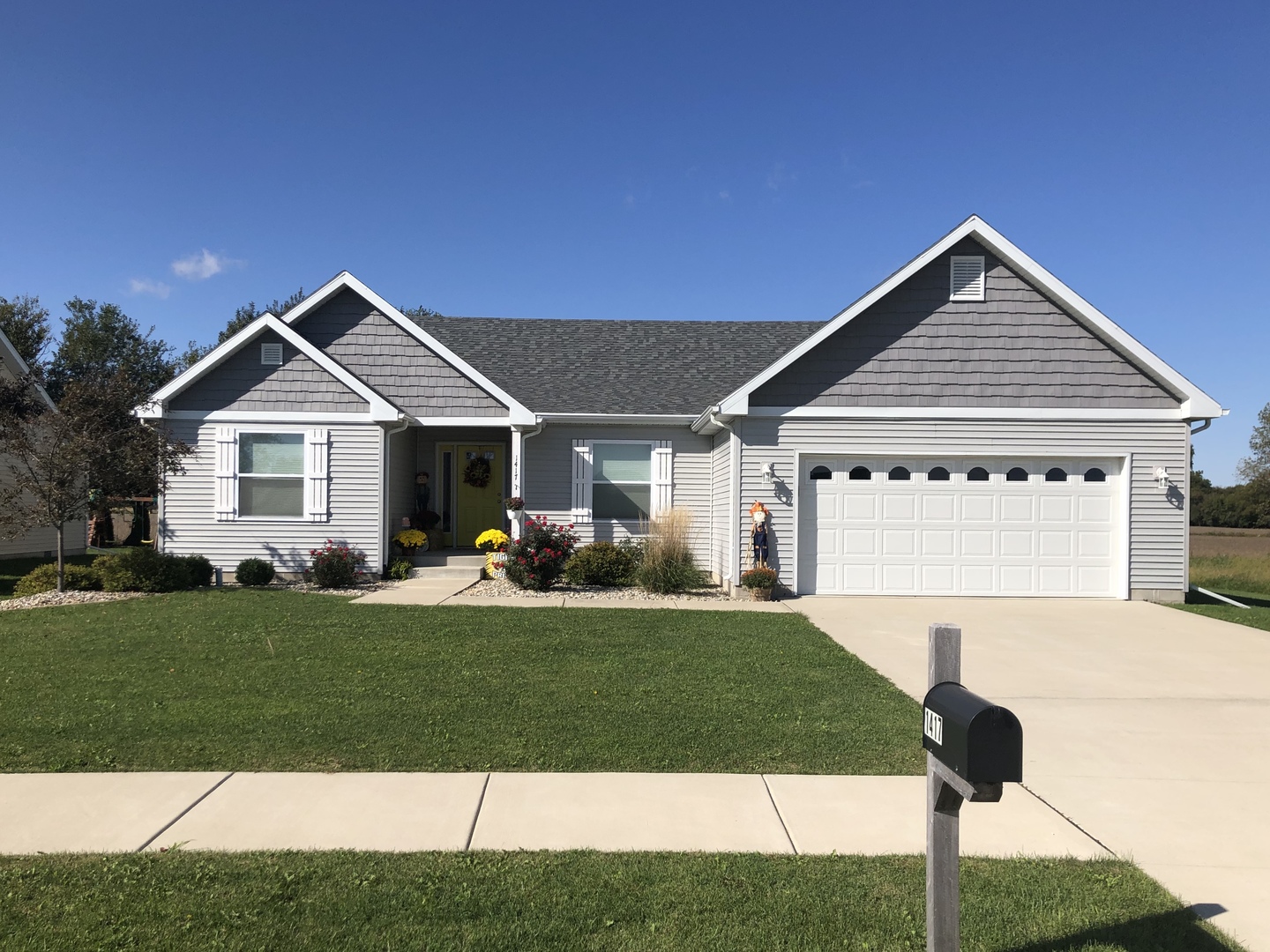 1417 Indian Trail Kankakee IL 60901