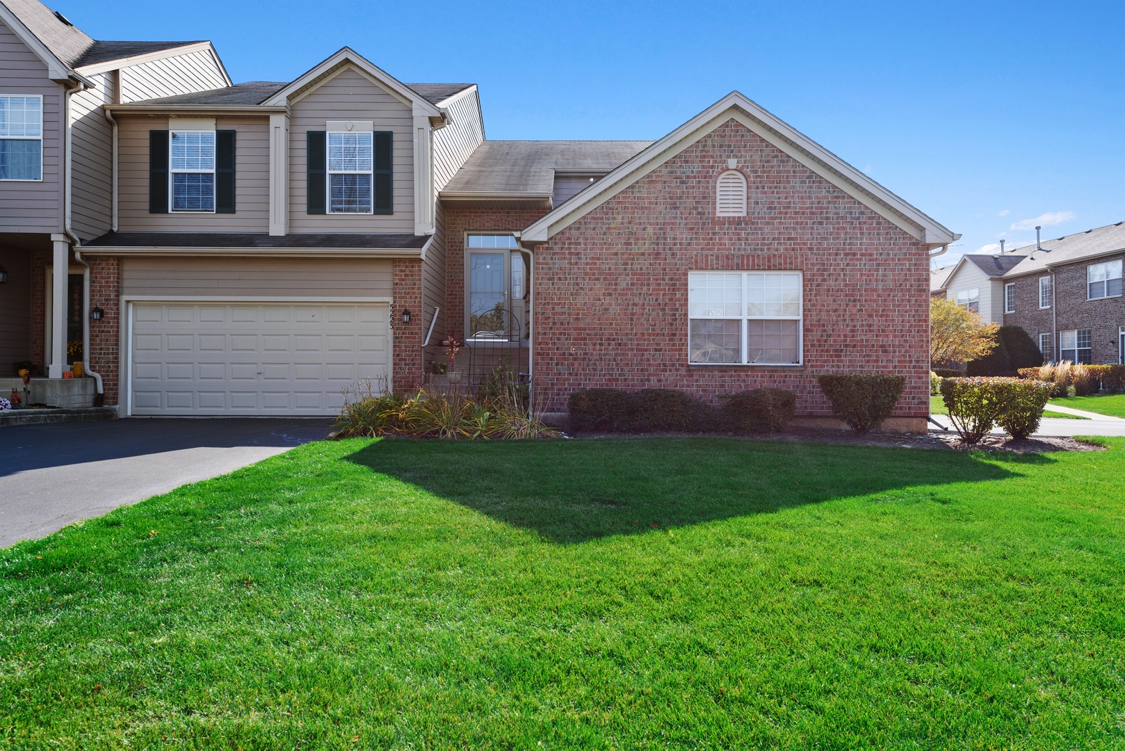 Abbey Ridge in Mchenry IL Homes for Sale Abbey Ridge in Mchenry Real