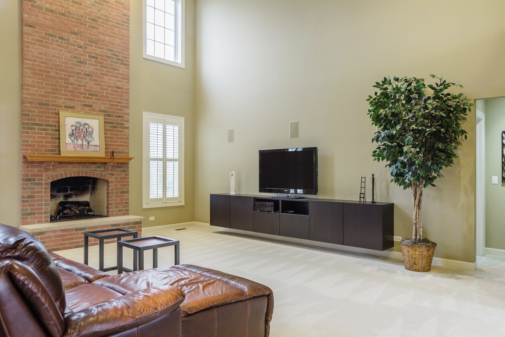 13 Hawthorn Grove Circle