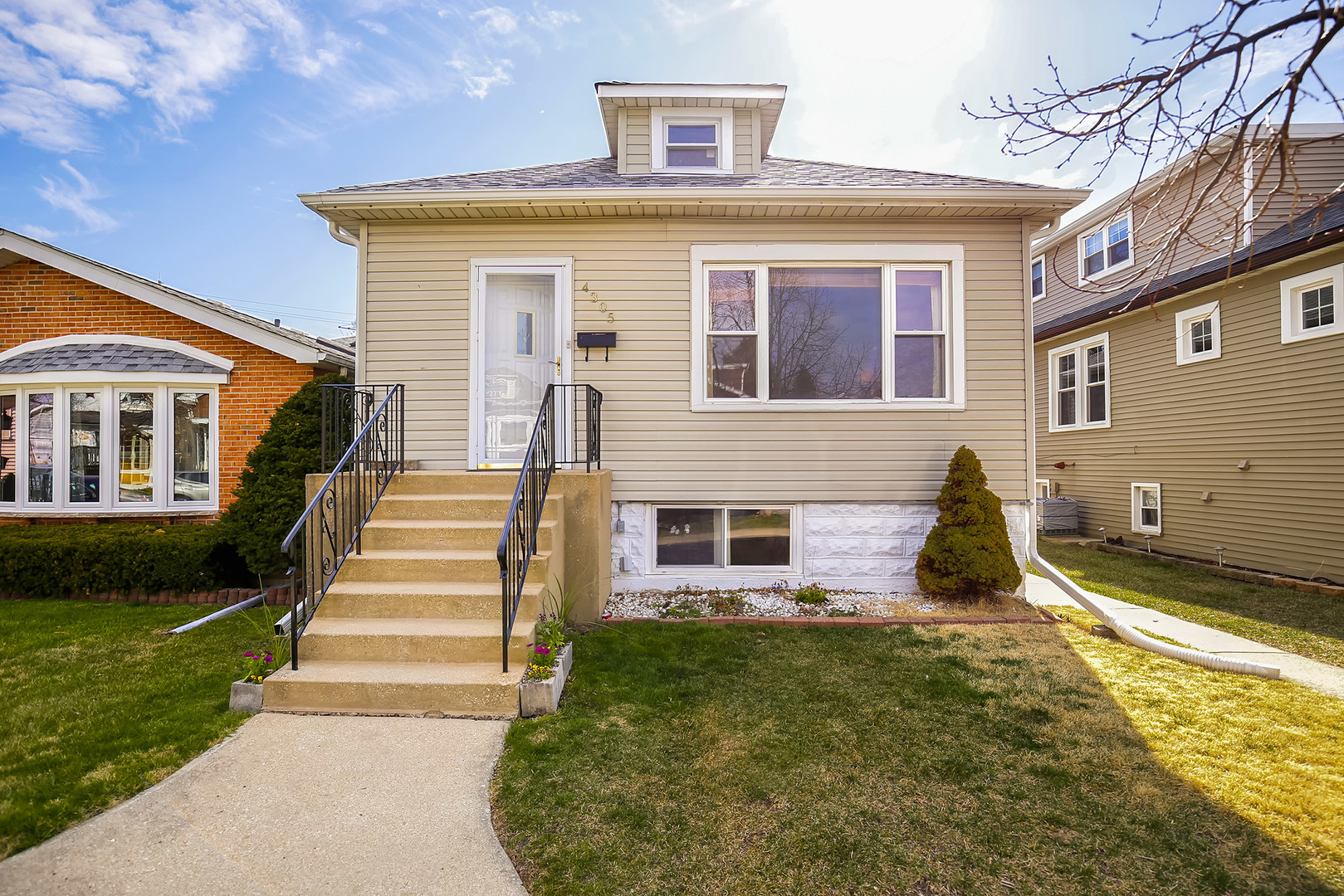 Photo of 4305 MEADE CHICAGO  60634
