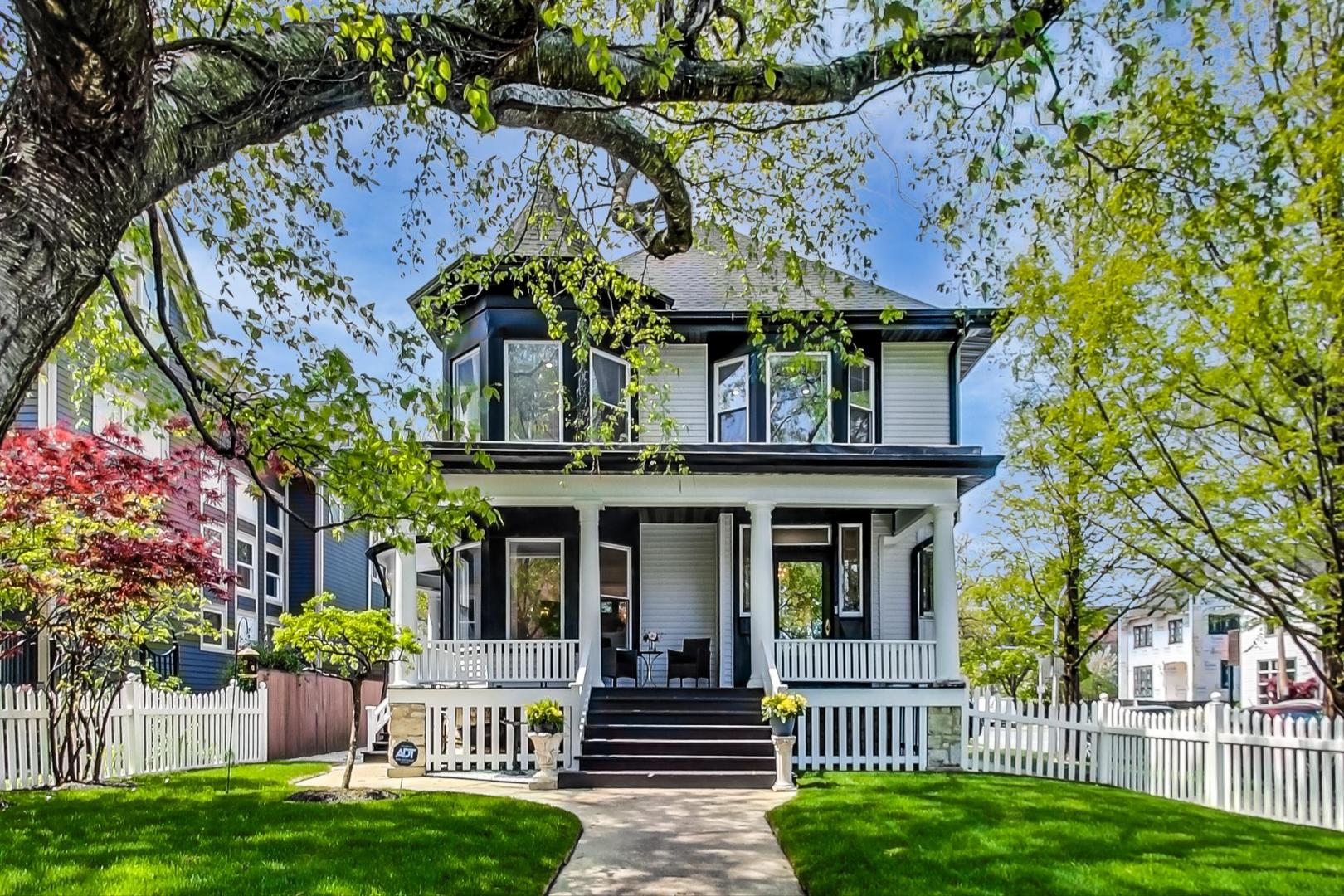 4 House in Lincoln Square