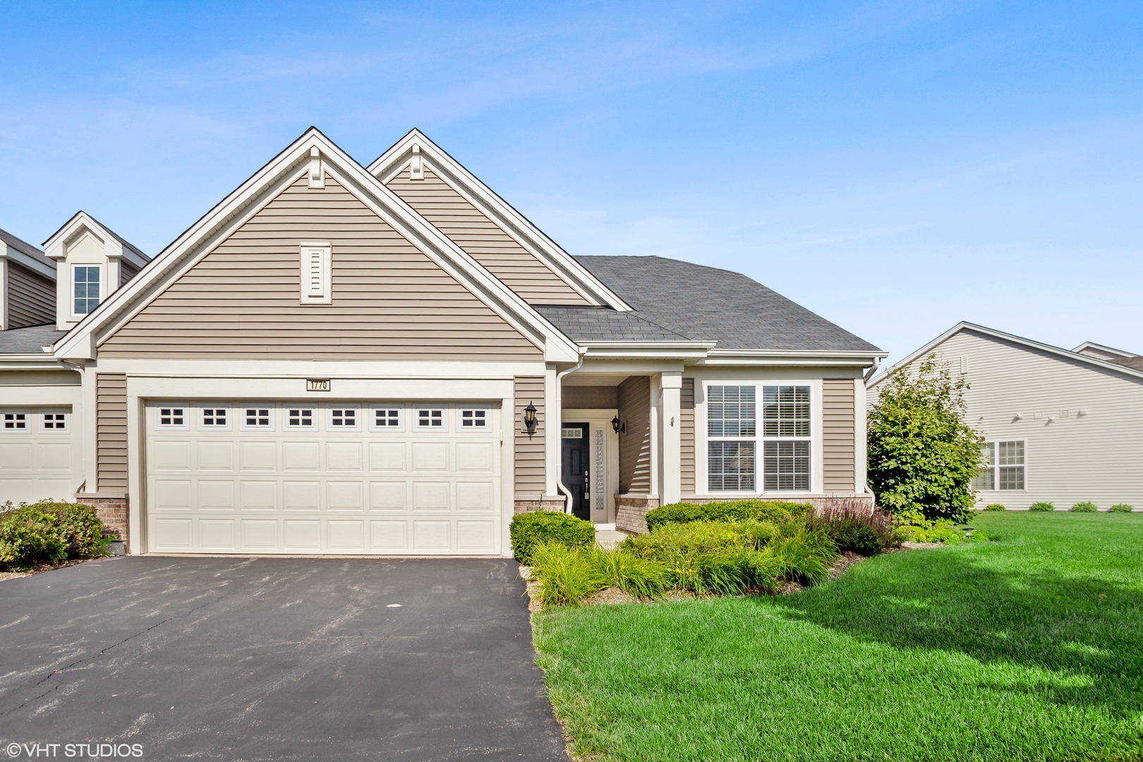 Carillon At Cambridge Lakes in Pingree Grove IL Homes for Sale