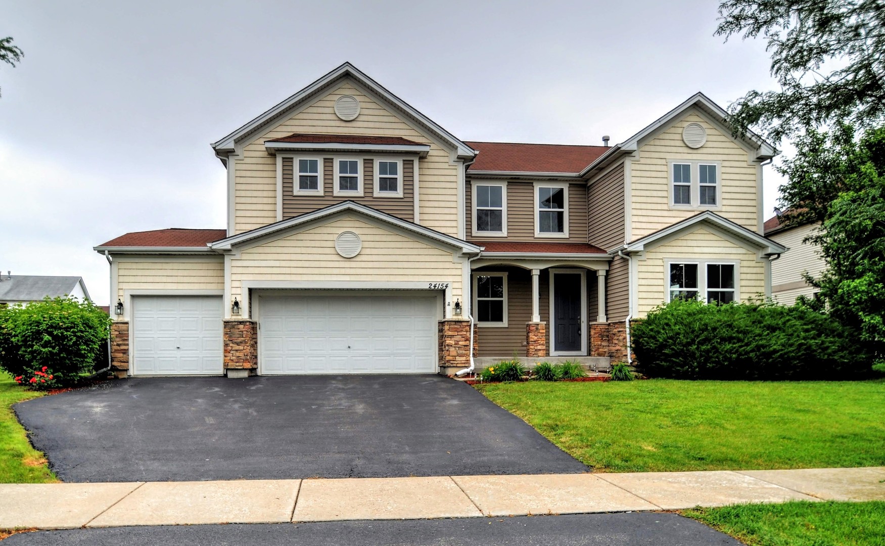 Streams Of Plainfield in Plainfield IL Homes for Sale Streams Of