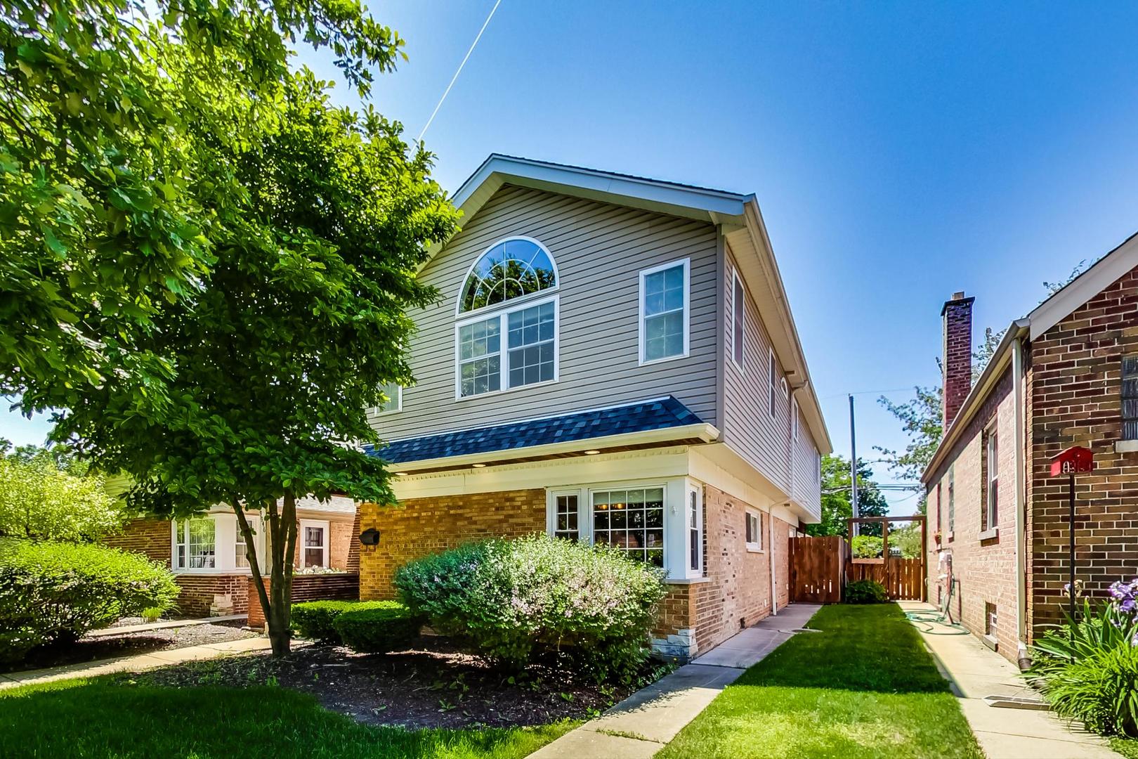 Beverly Real Estate & Beverly Chicago IL Homes For Sale Dream Town Realty