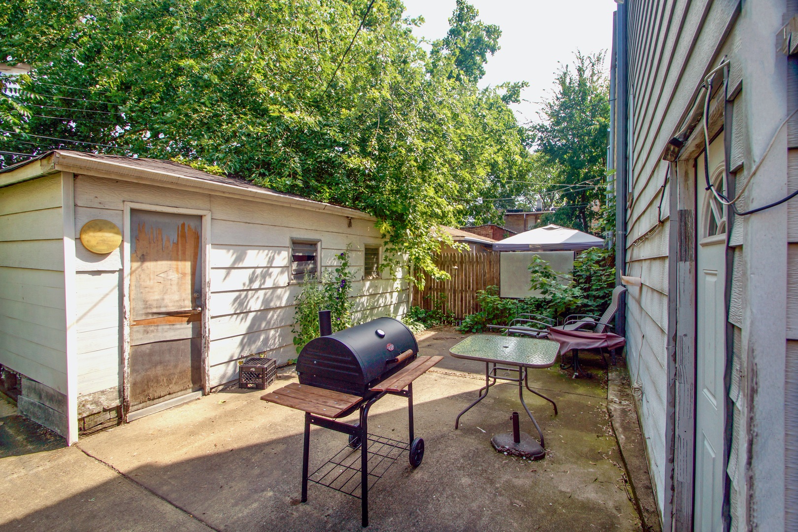 3716 W Ferdinand Street, Chicago IL 60624 Dream Town Real Estate