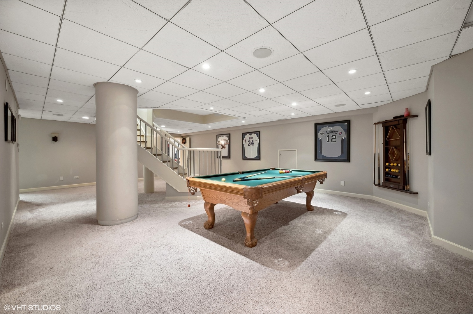 2400 Tennyson Lane, Highland Park IL 60035 Dream Town Real Estate