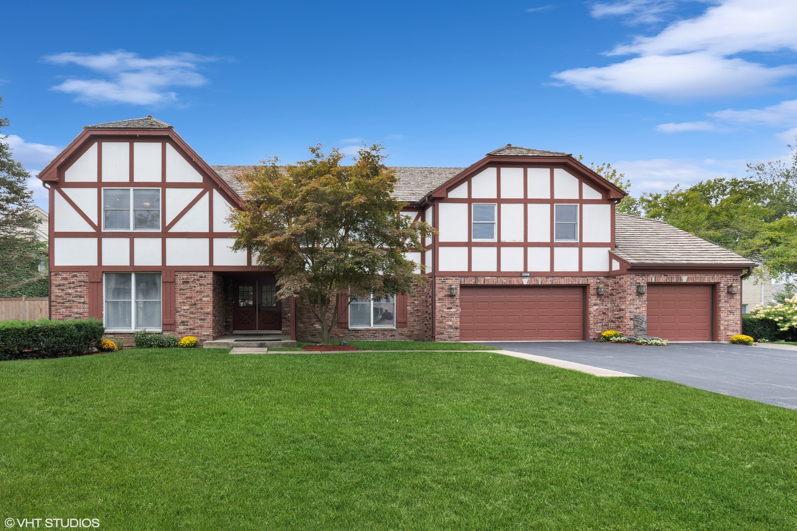 2348 Iroquois Drive, Glenview IL 60026 Dream Town Real Estate