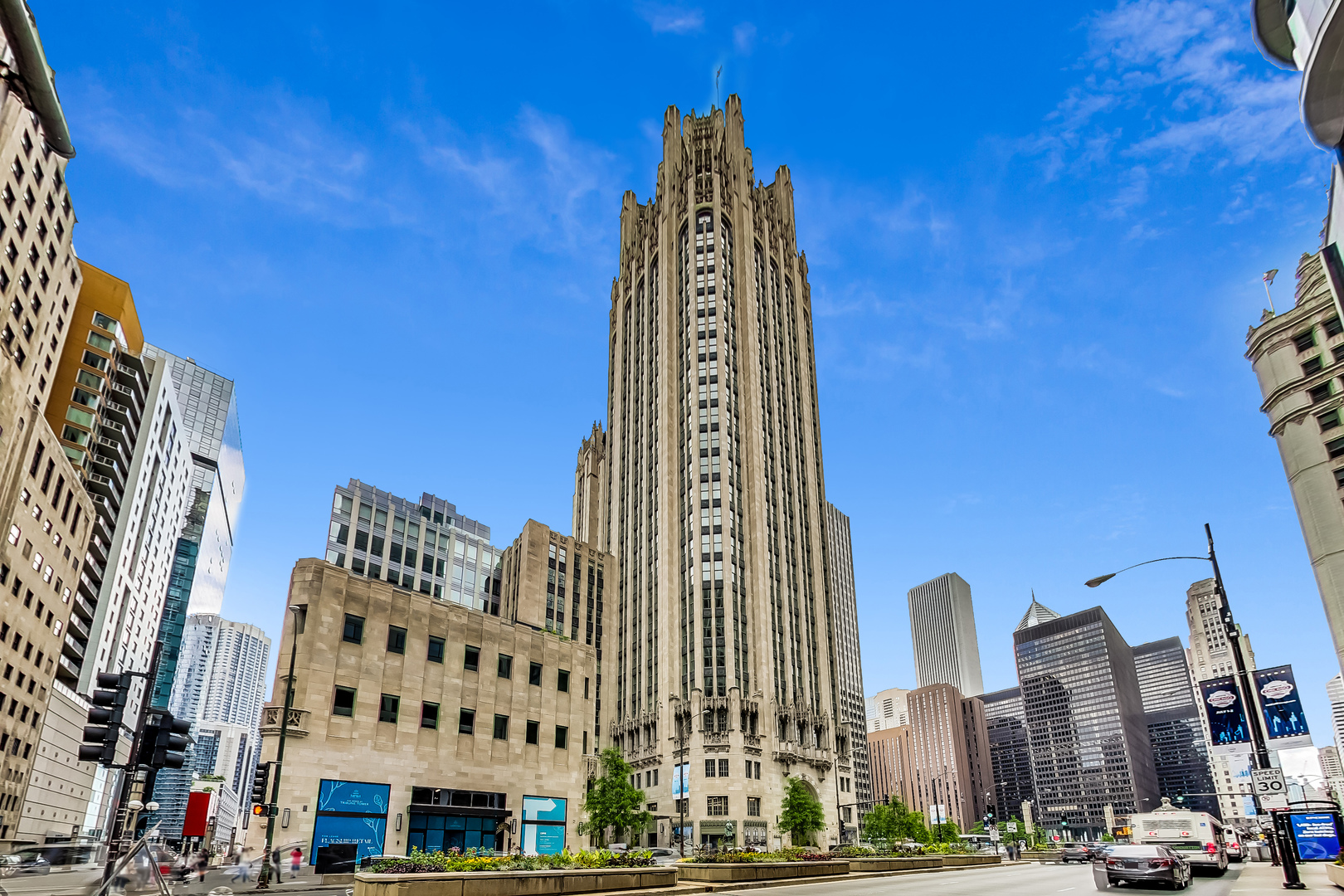 Flagship Michigan Avenue Store Changes Hands As Mag Mile Tries To