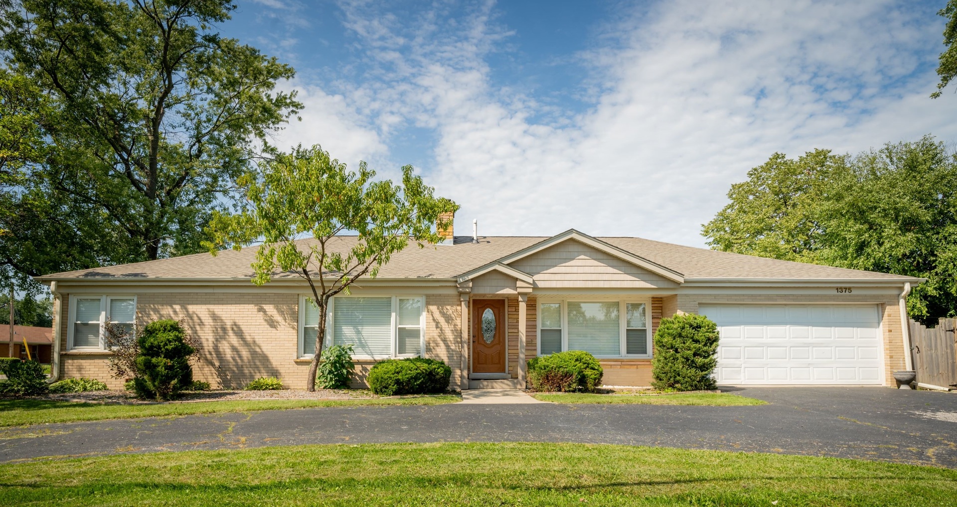 1375 Parkside Drive, Park Ridge IL 60068 Dream Town Real Estate