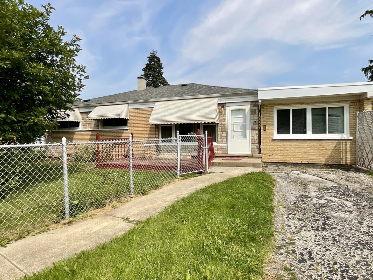 8227 S Kilpatrick Avenue, Chicago IL 60652 Dream Town Real Estate