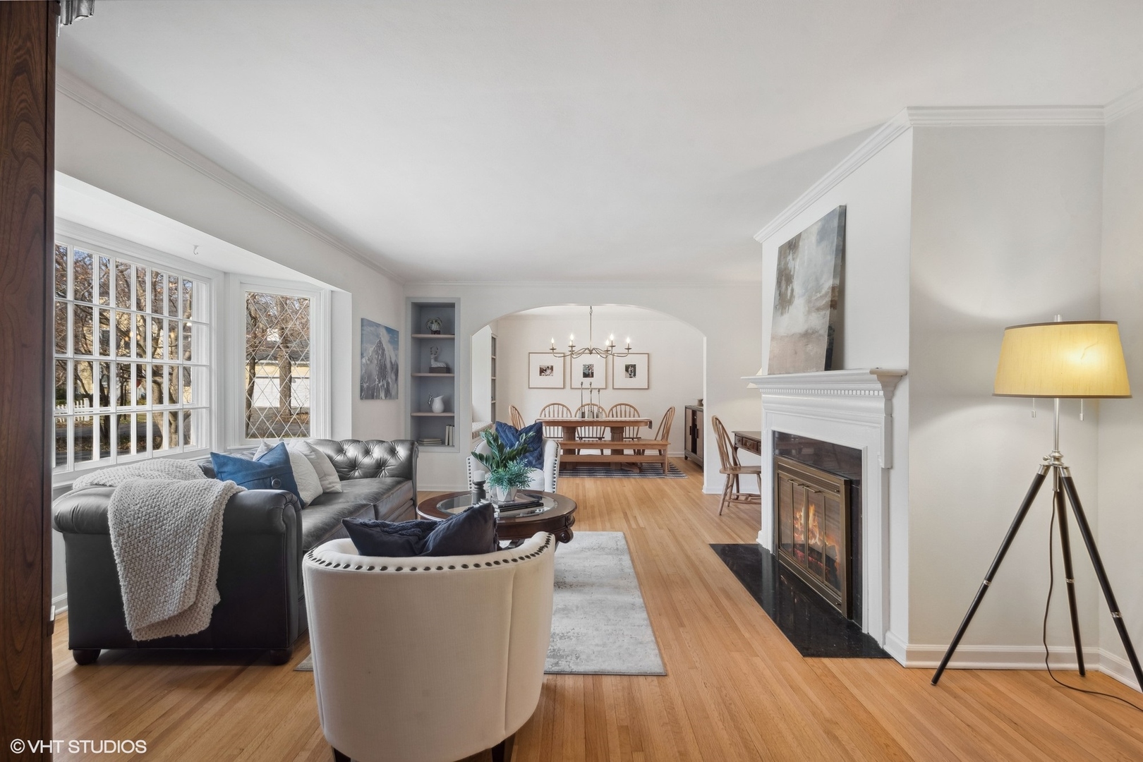 Built-Ins and Bench Seat in Glen Ellyn, Illinois