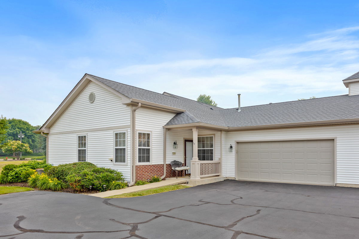 Del b Sun City in Naperville, Huntley IL Homes for Sale Del b